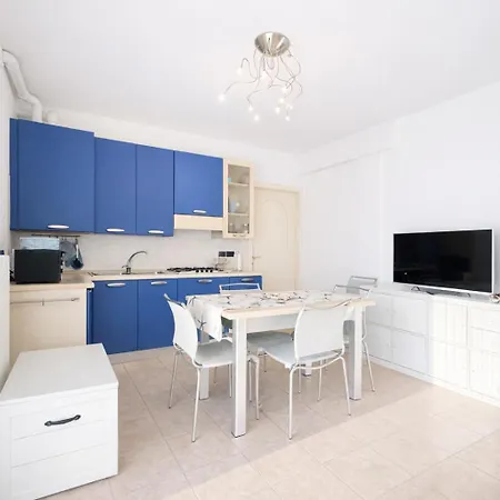 Costa Azzurra 20 - Carraro Immobiliare - Family Lido di Jesolo